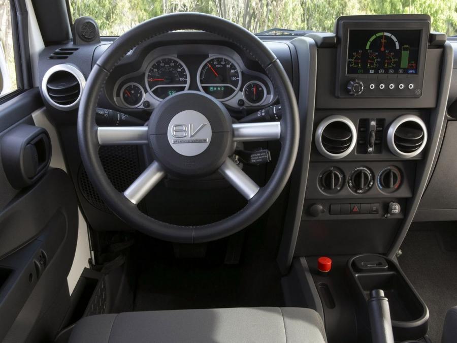  Jeep Wrangler EV Concept 2008 года  (фото 2 из 4)